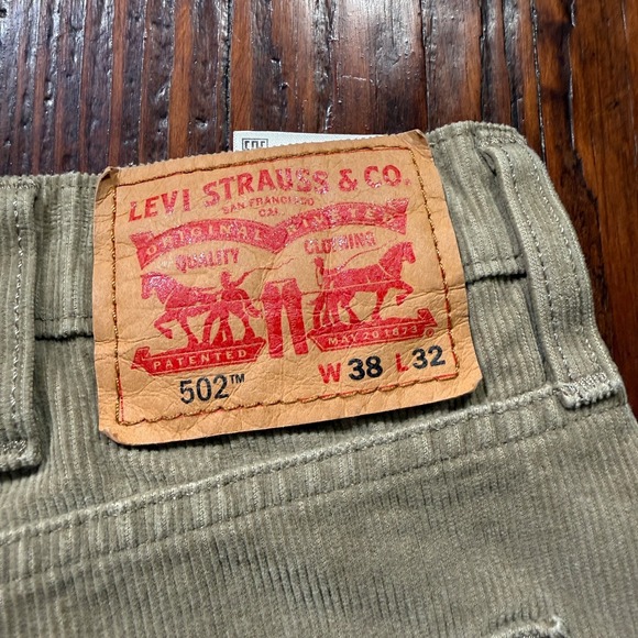 Levis 502 Corduroy Pants Mens 38x32 Beige Relaxed Straight Leg Jeans White Tab - Picture 6 of 16